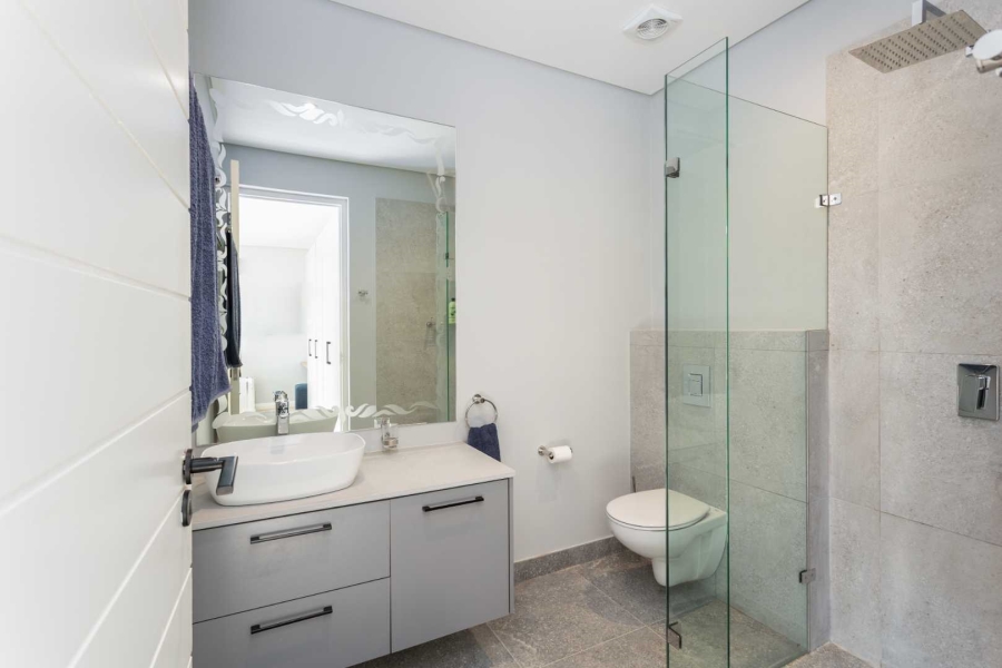 5 Bedroom Property for Sale in Val De Vie Estate Western Cape